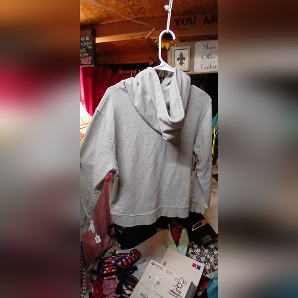 T🦊 Tommy Hilfiger hoodie - Picture 3 of 4